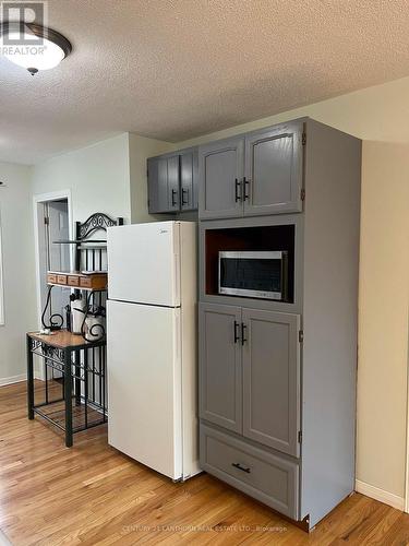 735 County Rd 28 Road N, Prince Edward County (Ameliasburgh), ON - Indoor Photo Showing Kitchen