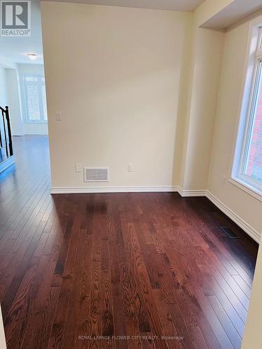 60 Tundra Road, Caledon, ON - Indoor Photo Showing Other Room