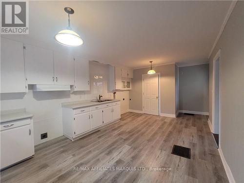 8 Millville Avenue, Stormont, Dundas And Glengarry, ON - Indoor Photo Showing Kitchen With Double Sink