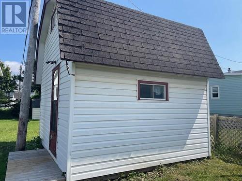 21 Park Avenue, Stephenville, NL - Outdoor