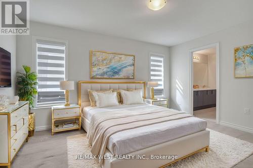 1221 Corby Way, Innisfil, ON - Indoor Photo Showing Bedroom