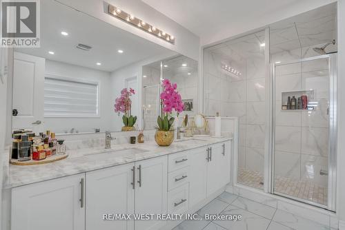 1221 Corby Way, Innisfil, ON - Indoor Photo Showing Bathroom