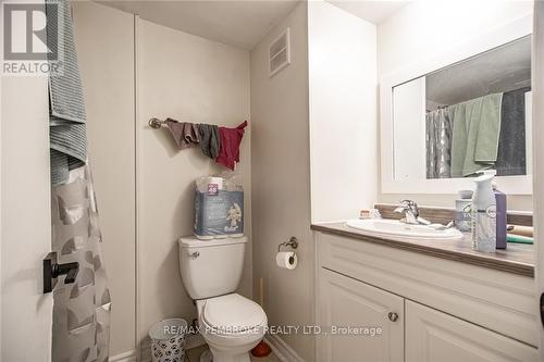 632 First Avenue, Laurentian Valley, ON - Indoor Photo Showing Bathroom