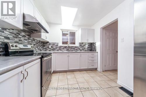 41 Dowswell Drive, Toronto, ON - Indoor Photo Showing Kitchen