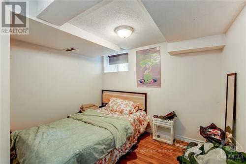 554 Mcleod Street, Ottawa, ON - Indoor Photo Showing Bedroom