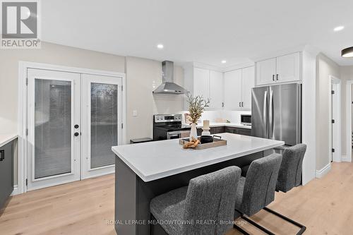 13233 22Nd Side Road, Halton Hills, ON - Indoor Photo Showing Kitchen With Stainless Steel Kitchen With Upgraded Kitchen