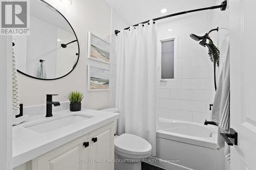 13233 22Nd Side Road, Halton Hills, ON - Indoor Photo Showing Bathroom