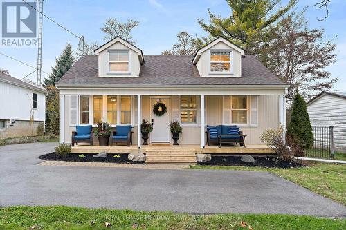 13233 22Nd Side Road, Halton Hills, ON - Outdoor With Deck Patio Veranda With Facade