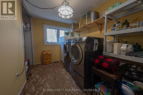 2221 Burbrook Road, Kingston (City North Of 401), ON - Indoor Photo Showing Laundry Room