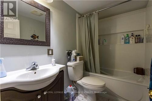 1463-1465 Aberdeen Street, Hawkesbury, ON - Indoor Photo Showing Bathroom