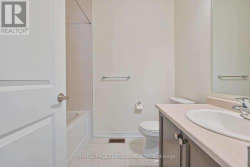 13 Eberly Woods Drive, Caledon, ON - Indoor Photo Showing Bathroom