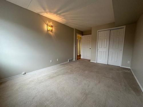 315 145 Fanshaw Street, Thunder Bay, ON - Indoor Photo Showing Other Room