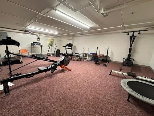 315 145 Fanshaw Street, Thunder Bay, ON - Indoor Photo Showing Gym Room