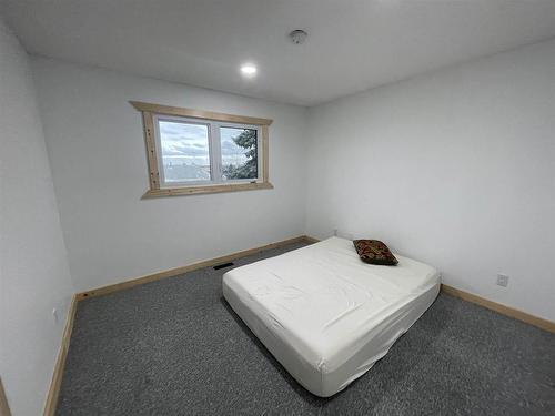 16 Sandy Lane, Dryden, ON - Indoor Photo Showing Bedroom