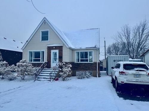 2035 Hamilton Avenue, Thunder Bay, ON - Outdoor