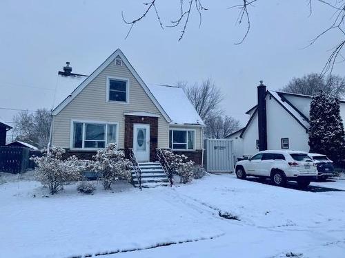 2035 Hamilton Avenue, Thunder Bay, ON - Outdoor With Facade