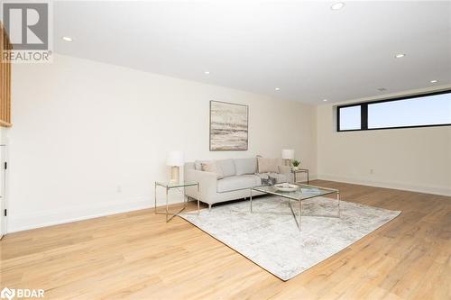 363 Albert Street, Everton, ON - Indoor Photo Showing Living Room