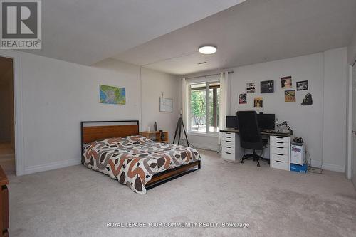 4997 Davis Drive, Whitchurch-Stouffville, ON - Indoor Photo Showing Bedroom