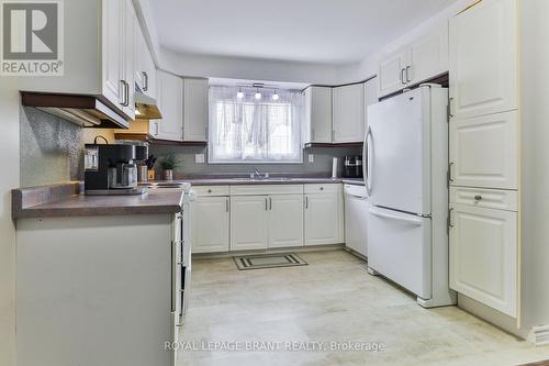 C - 43 Metcalfe Crescent, Brantford, ON - Indoor Photo Showing Kitchen