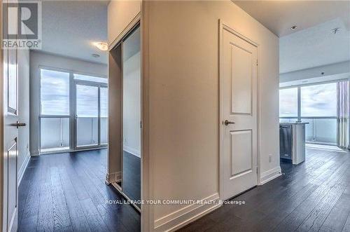 1409 - 65 Speers Road, Oakville, ON - Indoor Photo Showing Other Room