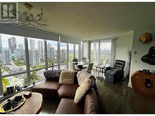 2908 4189 Halifax Street, Burnaby, BC - Indoor Photo Showing Living Room