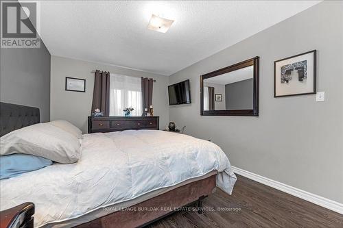 22 Brookheath Lane, Hamilton, ON - Indoor Photo Showing Bedroom