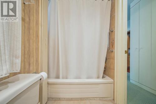 7 Lumley Avenue, Toronto, ON - Indoor Photo Showing Bathroom