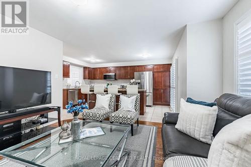 676 Speyer Circle, Milton, ON - Indoor Photo Showing Living Room