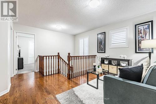 676 Speyer Circle, Milton, ON - Indoor Photo Showing Other Room