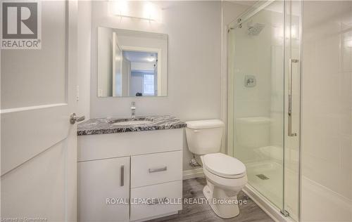 1602 - 108 Garment Street S, Kitchener, ON - Indoor Photo Showing Bathroom