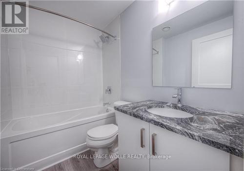 1602 - 108 Garment Street S, Kitchener, ON - Indoor Photo Showing Bathroom