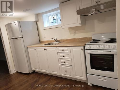 Lower - 50 Birchmount Road, Toronto, ON - Indoor Photo Showing Kitchen