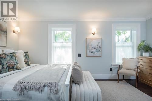 ample light and room to enjoy - 49 James Street, Milton, ON - Indoor Photo Showing Bedroom