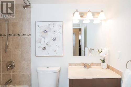 Bathroom - 2263 Marine Drive Unit# 1607, Oakville, ON - Indoor Photo Showing Bathroom