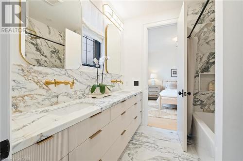 166 Mill Street, Georgetown, ON - Indoor Photo Showing Bathroom