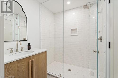 166 Mill Street, Georgetown, ON - Indoor Photo Showing Bathroom