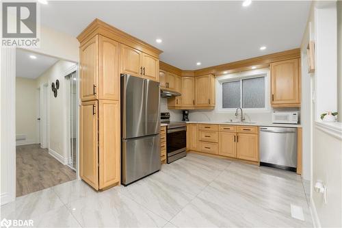 67 Eleanor Crescent, Georgetown, ON - Indoor Photo Showing Kitchen With Stainless Steel Kitchen