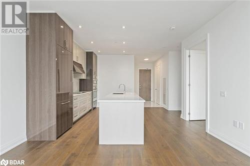 42 Mill Street Unit# 403, Georgetown, ON - Indoor Photo Showing Kitchen