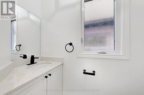 76A Amsterdam Avenue, Toronto, ON -  Photo Showing Bathroom