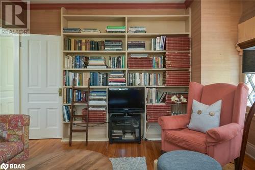 B2 w/ built in bookshelf - 397 Trafalgar Road, Oakville, ON - Indoor Photo Showing Office