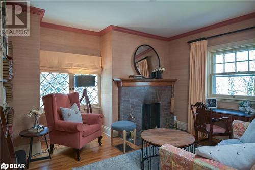 B2 w/ fireplace & hardwood - 397 Trafalgar Road, Oakville, ON - Indoor Photo Showing Living Room With Fireplace