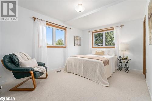 9433 10Th Sideroad, Erin, ON - Indoor Photo Showing Bedroom