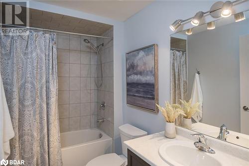 1421 Costigan Road Unit# 501, Milton, ON - Indoor Photo Showing Bathroom