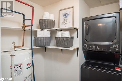 1421 Costigan Road Unit# 501, Milton, ON - Indoor Photo Showing Laundry Room