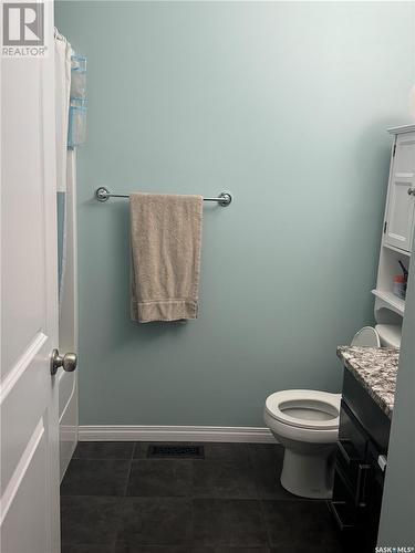 334 Rempel Bay, Saskatoon, SK - Indoor Photo Showing Bathroom