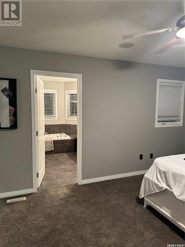 334 Rempel Bay, Saskatoon, SK - Indoor Photo Showing Bedroom