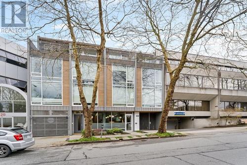 848 W 8Th Avenue, Vancouver, BC 