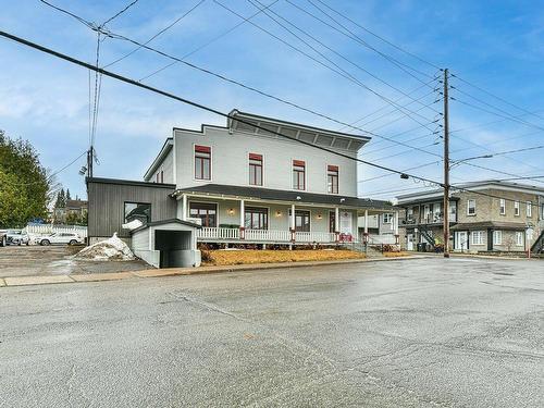 ExtÃ©rieur - 55 Rue Préfontaine E., Sainte-Agathe-Des-Monts, QC - Outdoor With Deck Patio Veranda