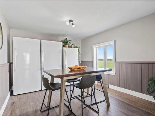 Salle Ã  manger - 838 Ch. De La Haute-Rivière, Sainte-Martine, QC - Indoor Photo Showing Dining Room