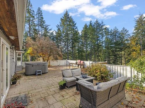 5010 La Bonne Rd, Metchosin, BC 